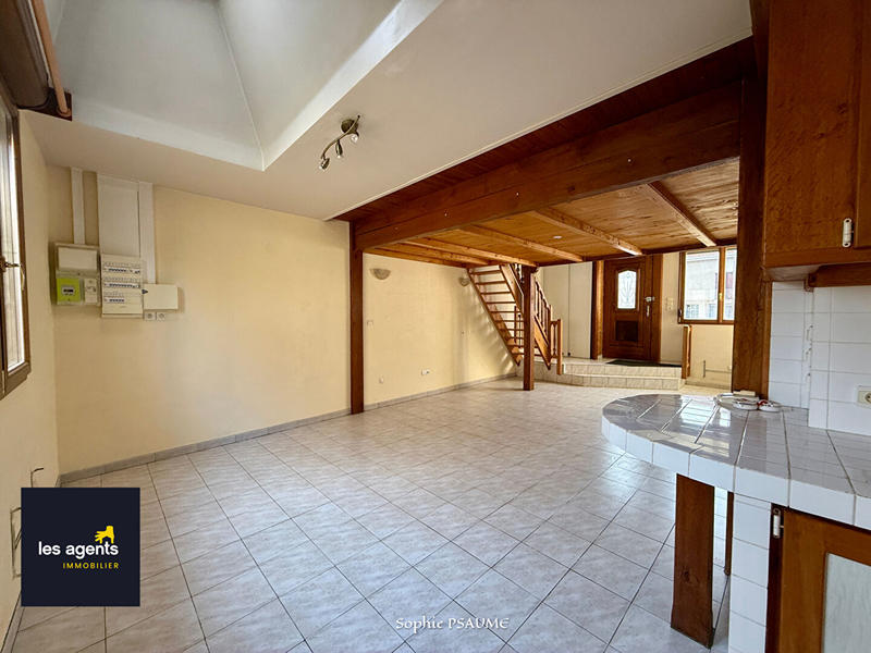 Maison - 250 m² - 5 pièces