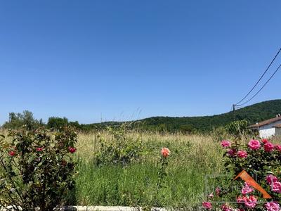 Terrain constructible - 1 524 m²