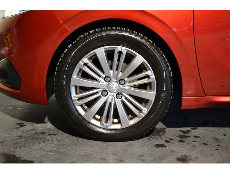 Peugeot 208 PureTech 82ch s&amp;S Bvm5 Allure