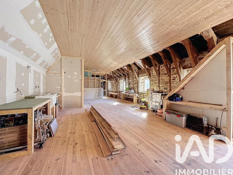 Maison - 75 m² - 8 pièces