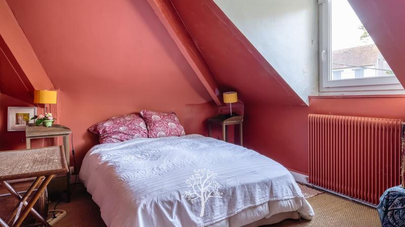 Villa - 303 m² - 12 pièces