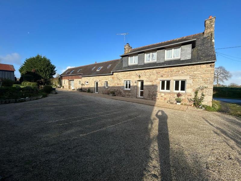 Maison - 170 m² - 6 pièces