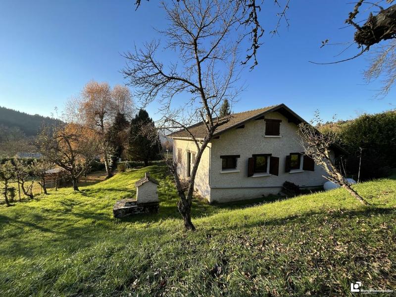 Maison - 94 m² - 5 pièces