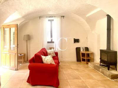 Maison - 204 m² - 9 pièces