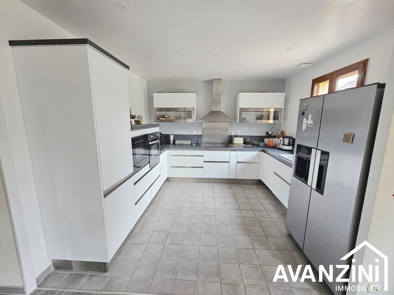 Maison contemporaine - 170 m² - 8 pièces