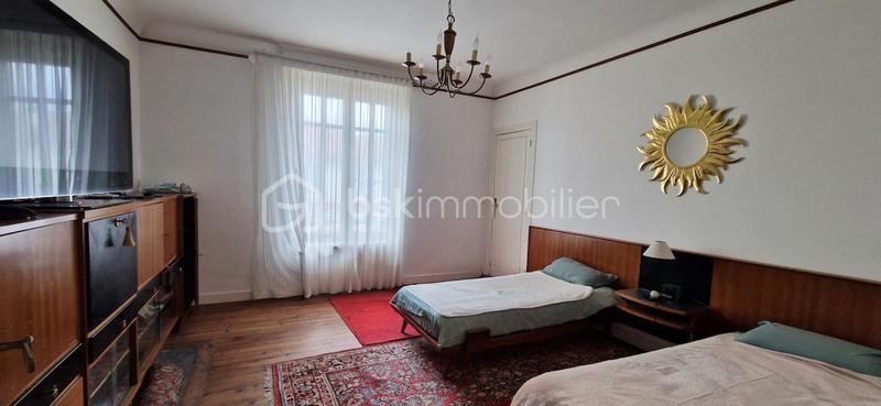 Immeuble - 415 m² - 10 pièces