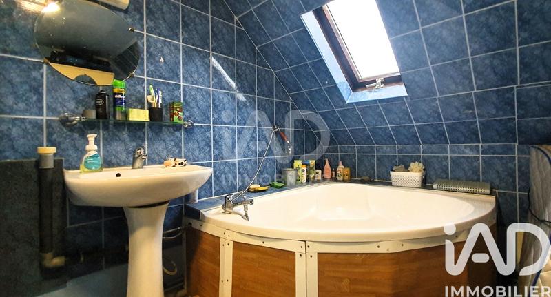 Maison - 137 m² - 8 pièces