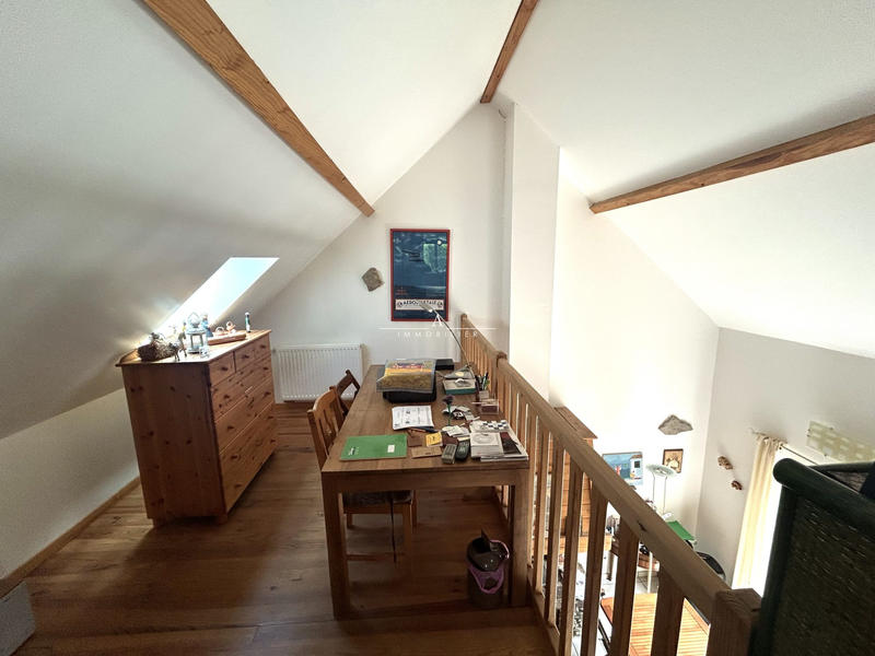 Maison traditionnelle - 140 m² - 4 pièces