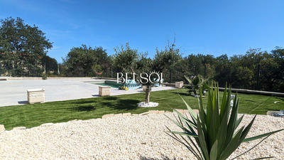 Maison - 263 m² - 6 pièces