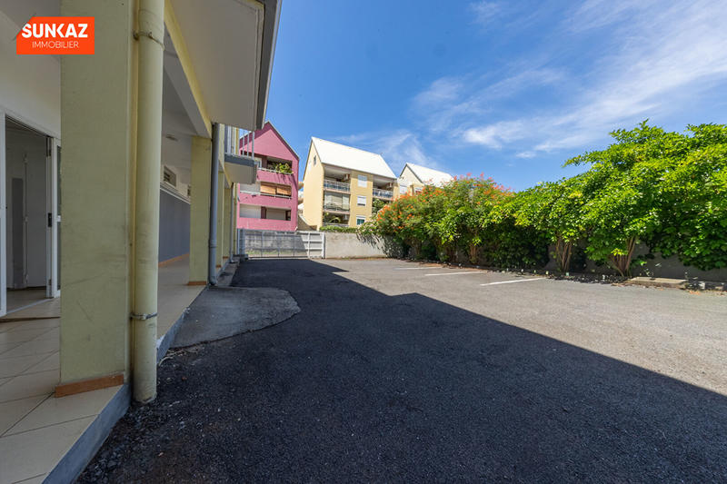 Local d'activités - 72 m²