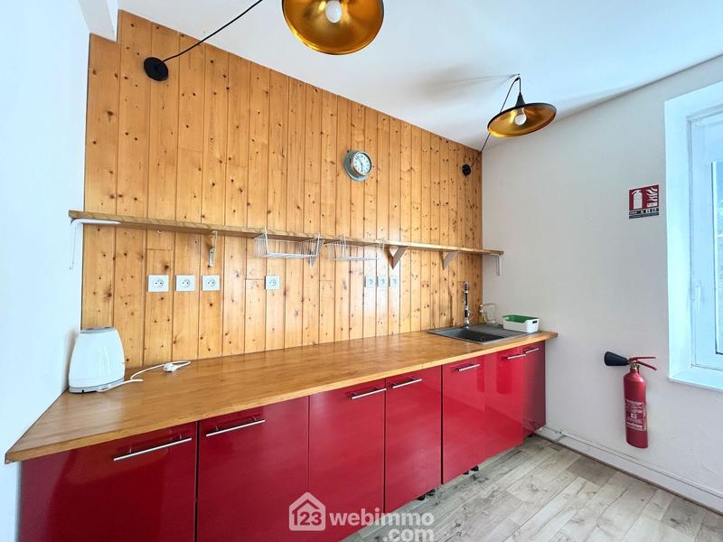 Appartement - 166 m² - 2 pièces