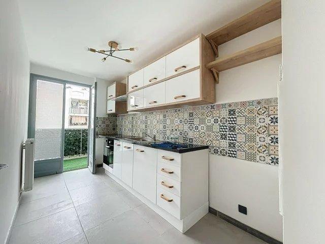 Appartement - 60 m² - 2 pièces