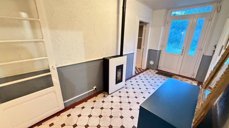 Maison - 250 m² - 7 pièces