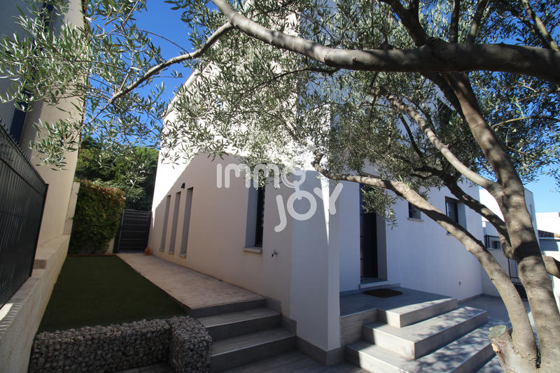 Maison - 128 m² - 5 pièces