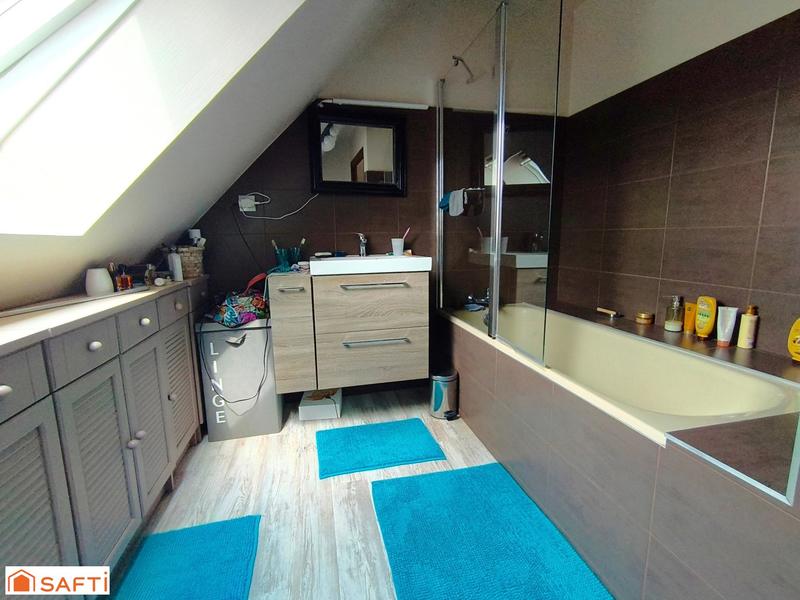 Maison - 159 m² - 7 pièces