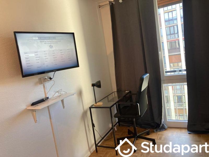 Chambre - 10 m² - 1 pièce