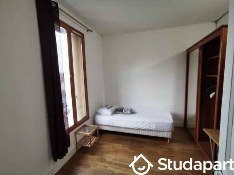 Chambre - 10 m² - 1 pièce