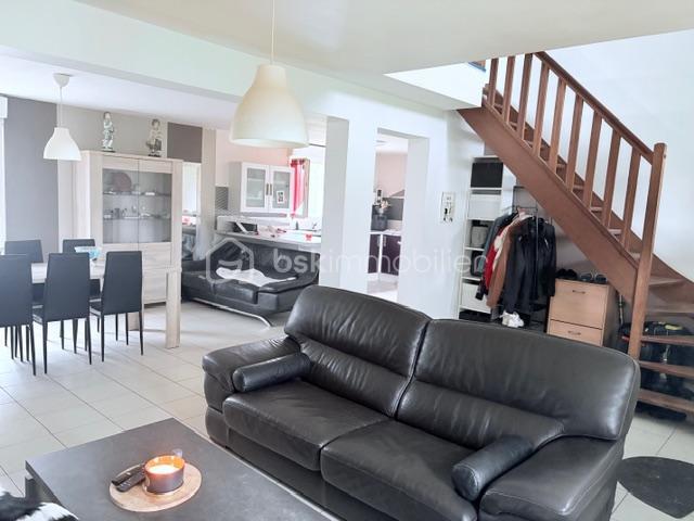 Maison - 115 m² - 6 pièces