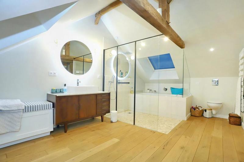 Longère - 350 m² - 8 pièces