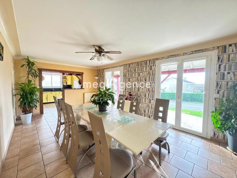 Maison - 110 m² - 6 pièces