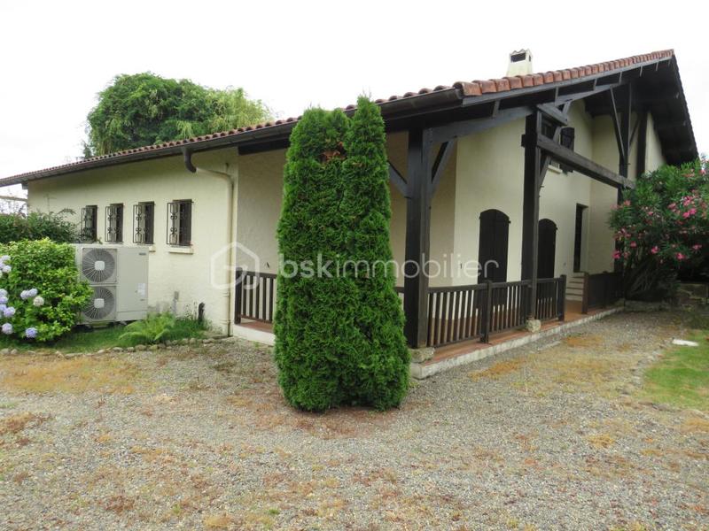 Maison - 162 m² - 7 pièces