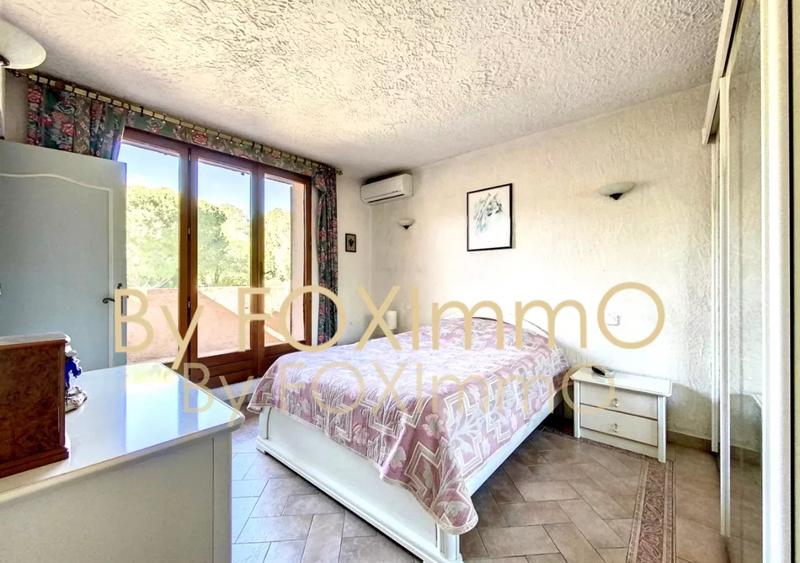 Maison - 210 m² - 6 pièces