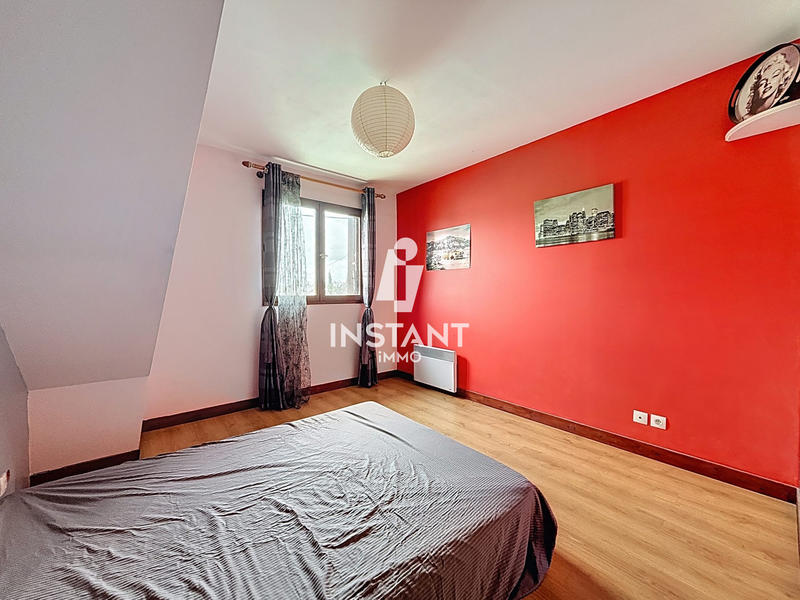 Maison - 142 m² - 8 pièces