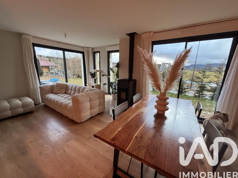 Maison - 110 m² - 5 pièces