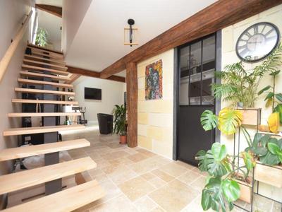 Maison en pierre - 252 m² - 11 pièces