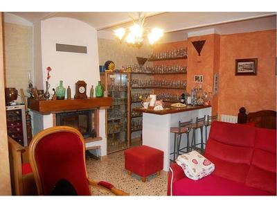 Maison traditionnelle - 250 m² - 9 pièces