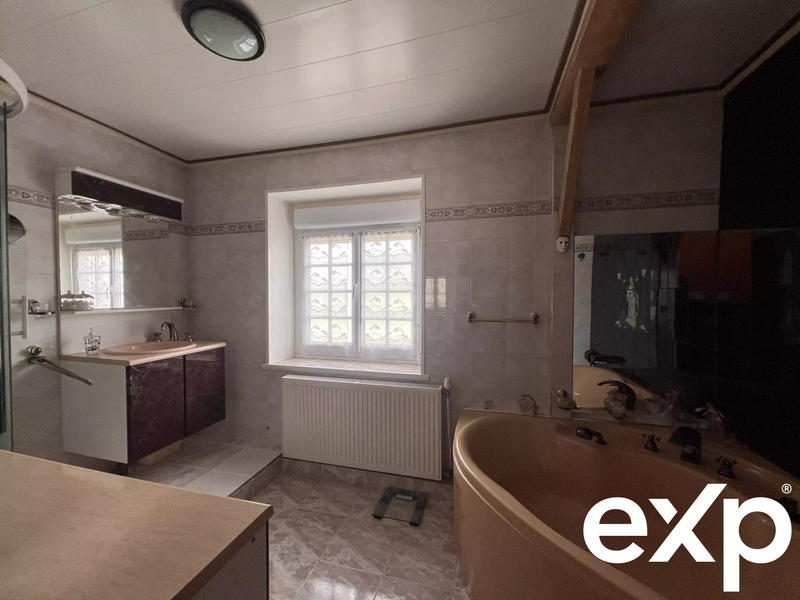 Maison - 92 m² - 5 pièces