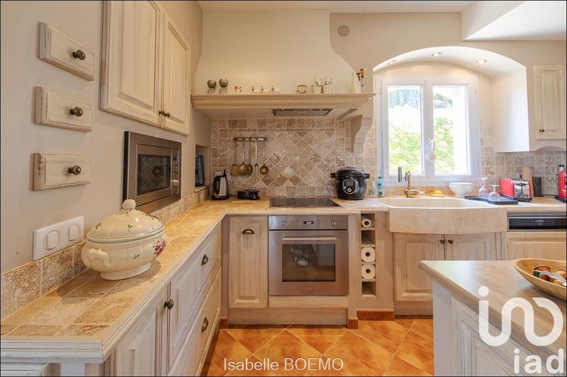 Maison - 170 m² - 7 pièces