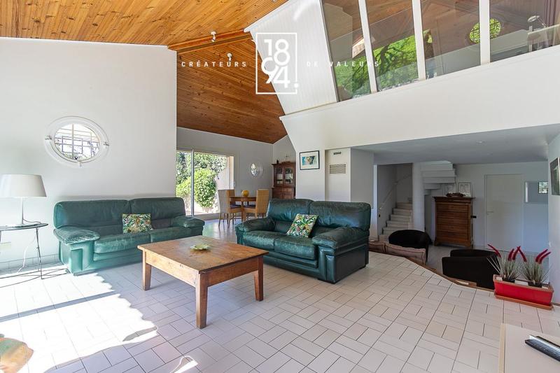 Maison d'architecte - 141 m² - 5 pièces