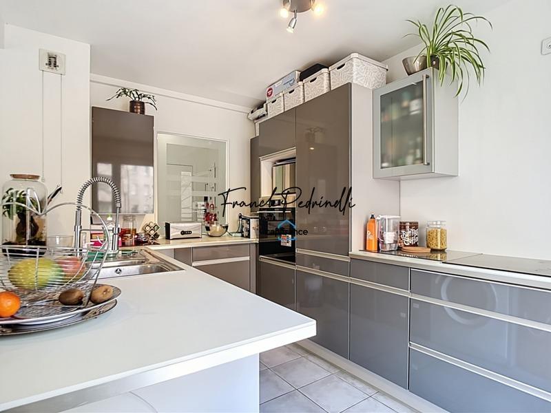 Appartement - 72 m² - 3 pièces