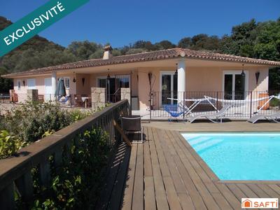 Maison - 175 m² - 7 pièces