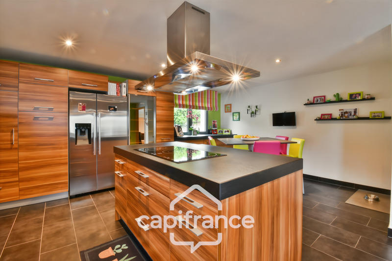 Maison - 428 m² - 11 pièces