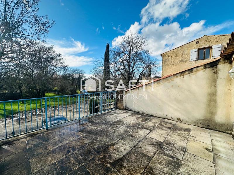 Maison - 280 m² - 12 pièces