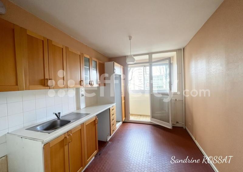 Appartement - 84 m² - 4 pièces