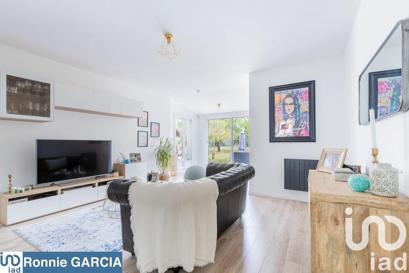 Maison - 95 m² - 5 pièces