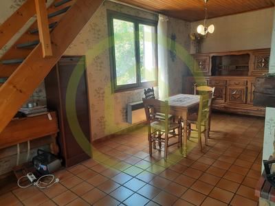 Maison - 107 m² - 6 pièces