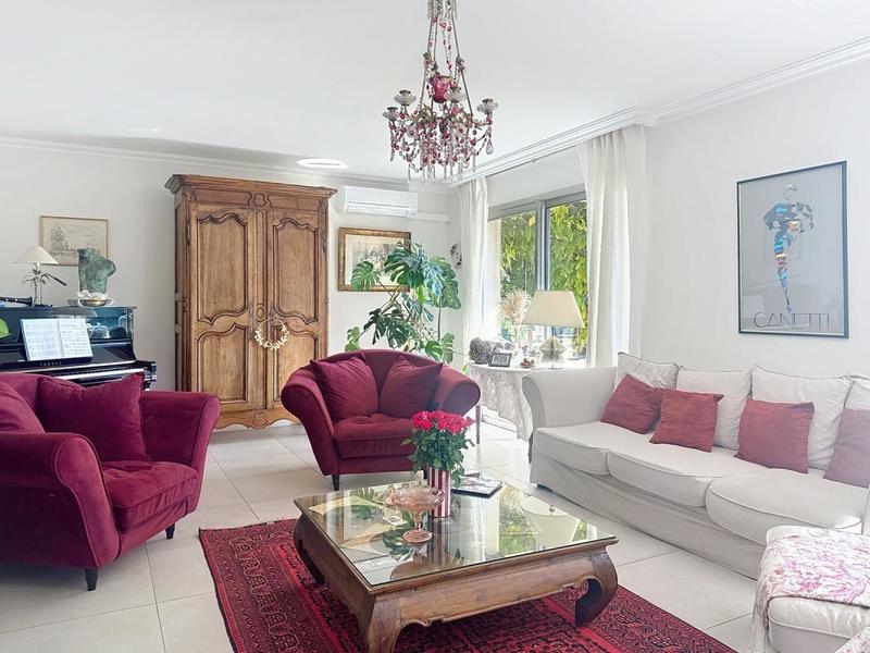 Maison d'architecte - 255 m² - 6 pièces