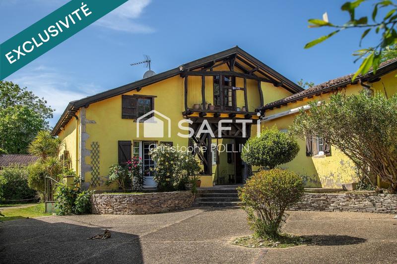 Maison - 225 m² - 6 pièces