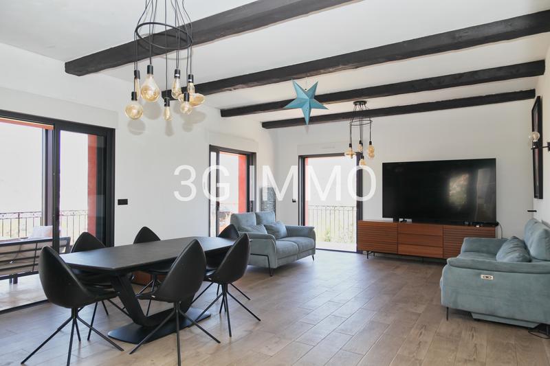 Maison - 330 m² - 9 pièces