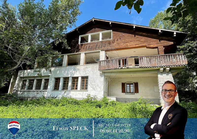 Maison - 477 m² - 13 pièces