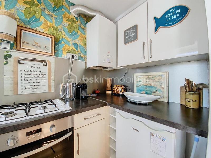 Studio - 25 m² - 1 pièce