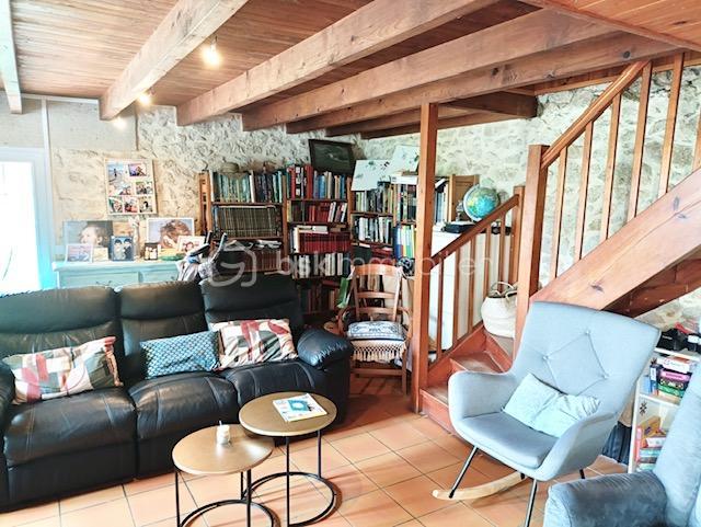 Demeure - 194 m² - 8 pièces