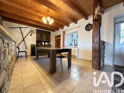 Maison - 300 m² - 11 pièces