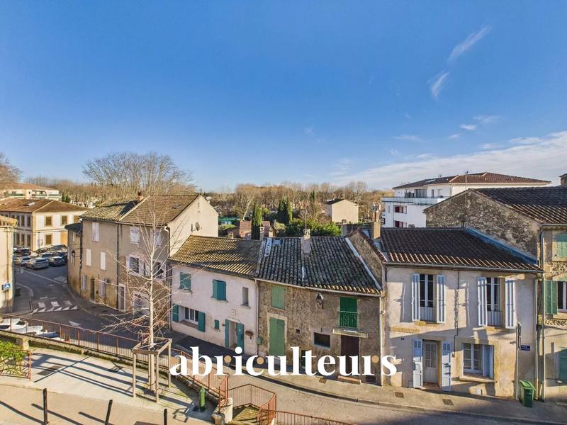 Appartement - 95 m² - 3 pièces