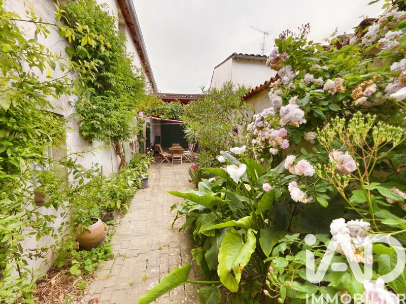 Maison de village - 212 m² - 7 pièces