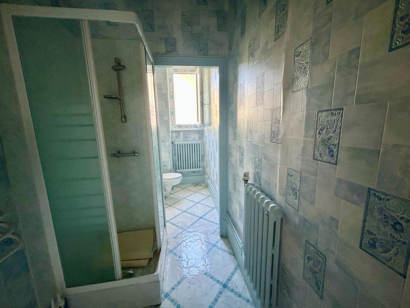 Maison - 311 m² - 12 pièces